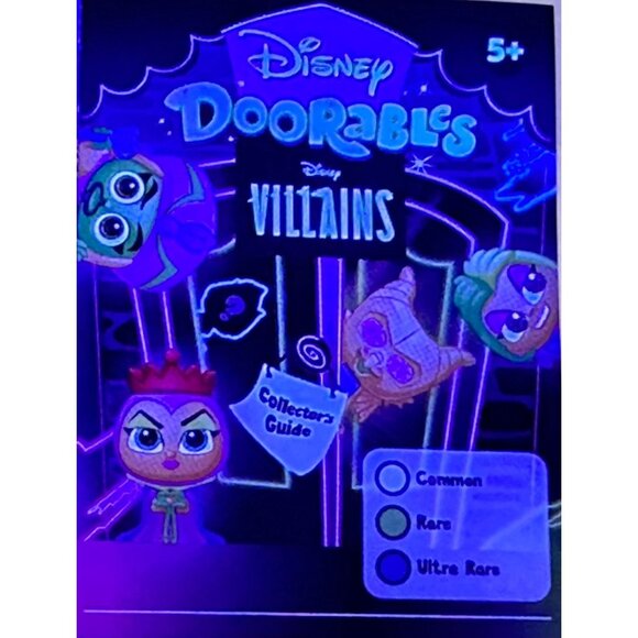 Disney Doorables Blacklight Villains SCAR - Lion King GLOWS Retired NEW SEALED - Picture 9 of 10